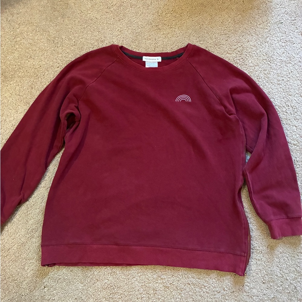 Movemama Breastfeeding Friendly Red Sweatshirt with Rainbow Embroidery